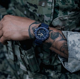 LUMINOX Navy SEAL Foundation Back To The Blue
