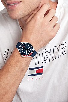  ���� �� 1792009 Tommy Hilfiger ���� �������