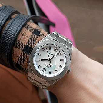 ���� ����� ������ EMBOSS Triton Lady EMTRFASSWMS000