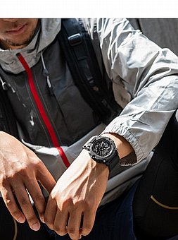 ���� �� ������ Casio G-Shock GA-2200BB-1A ����