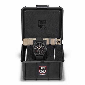 ������ �� Luminox Atacama Field