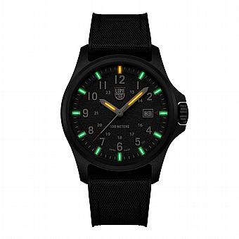 ������ �� Luminox Atacama Field
