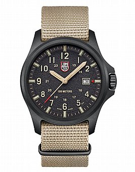 ������ �� Luminox Atacama Field