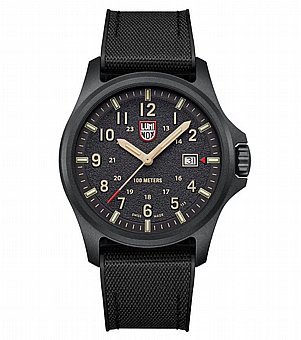 ������ �� Luminox Atacama Field