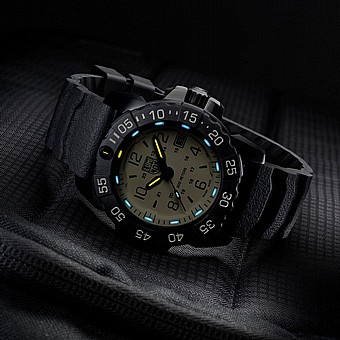 Luminox Navy SEAL Foundation Diver Watch 