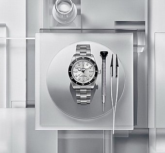 TUDOR Black Bay 68 m7943a1a0nu-0002