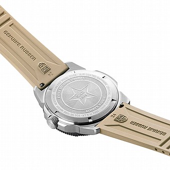 Luminox Pacific Diver Rubber +Steel Set ������ �� ������