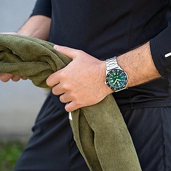 Luminox Pacific Diver Rubber +Steel Set ������ �� ������